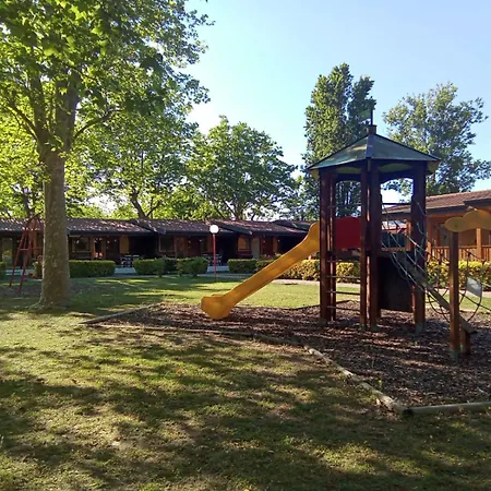 Aldeamento Turístico Villaggio Samoa 3*