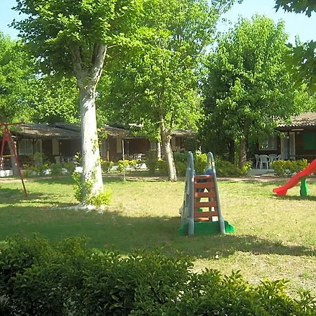 Villaggio Samoa Лидо-делле-Национи