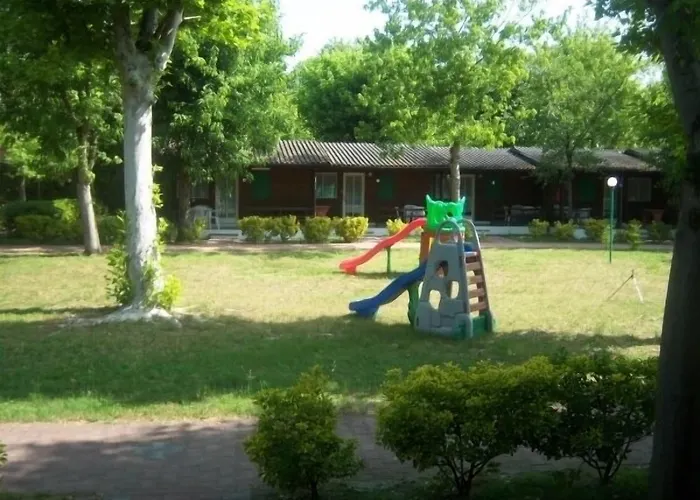 Vakantiepark Villaggio Samoa 3*